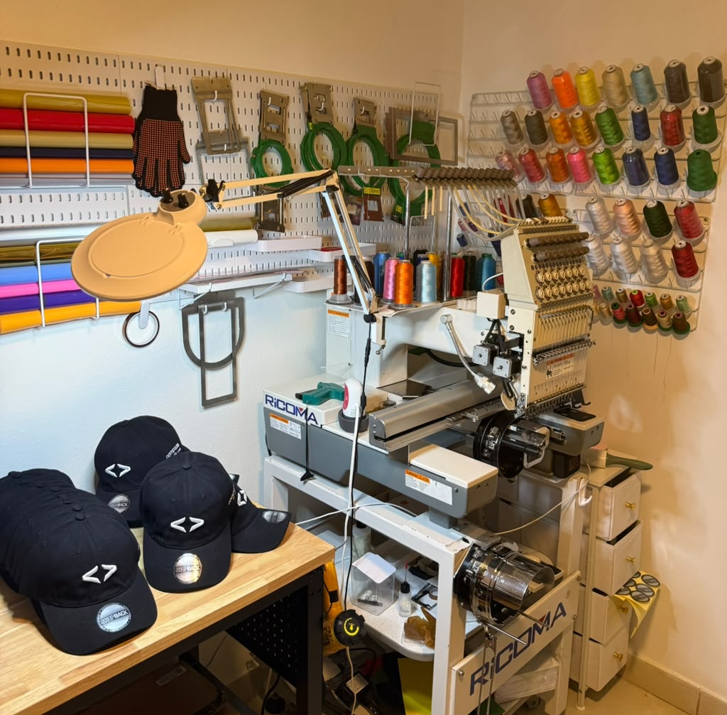 Bordado profesional en gorras Freeman Style